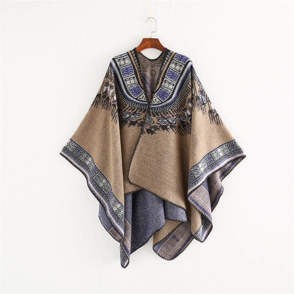 Damen Oversize-Ruana-Poncho im Ethno-Jacquard mit V-Ausschnitt und Bordürenkante Shop Nory