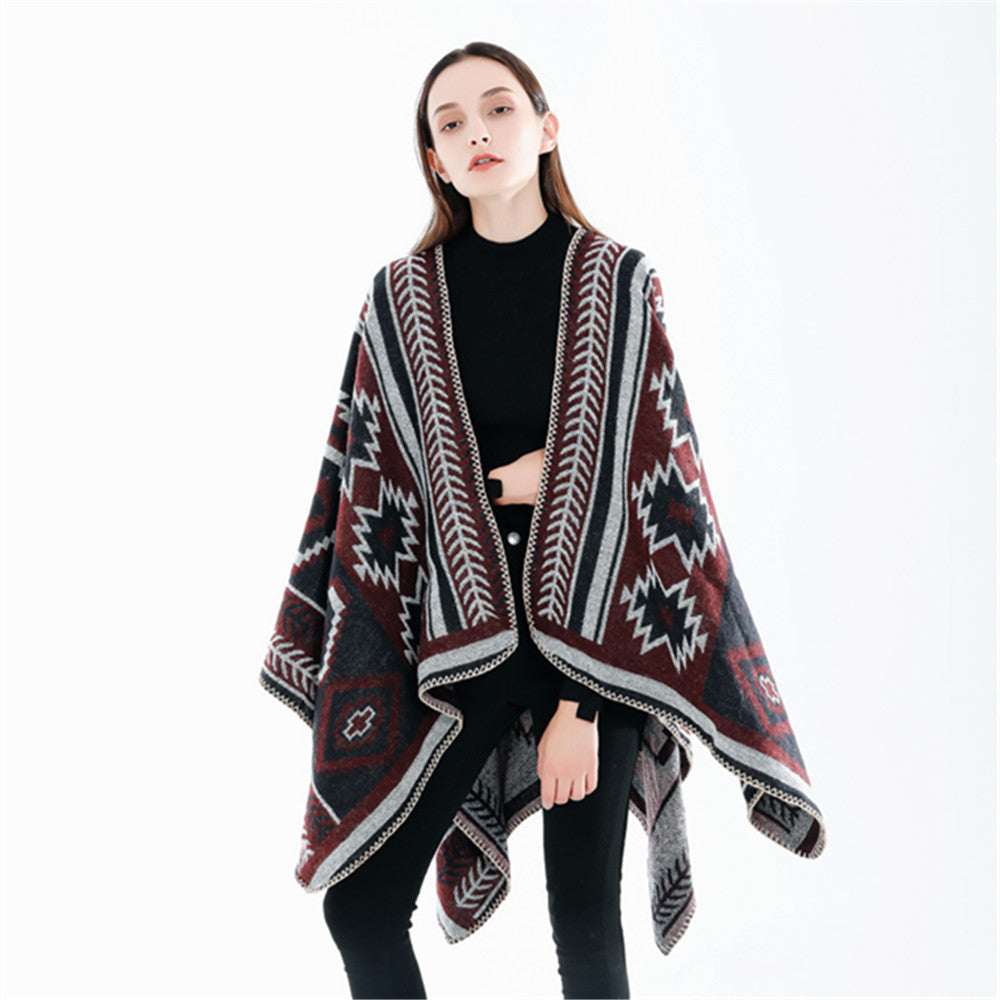 Damen Ethno‑Jacquard Ruana‑Poncho mit kastigem Oversize‑Fall und Zierkettelnaht Shop Nory