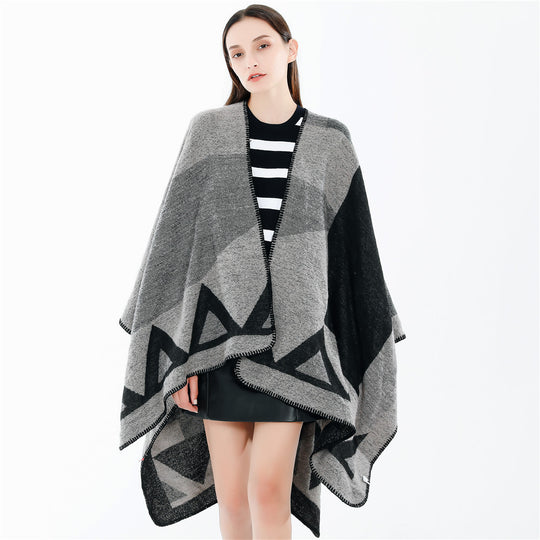 Damen Kastige Wollmix‑Ruana mit geometrischem Patchjacquard und Ziernaht Shop Nory