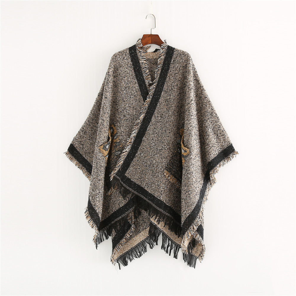 Damen Oversize-Ruana-Poncho im wolligen Mix mit Fransen und Kontrastkante Shop Nory