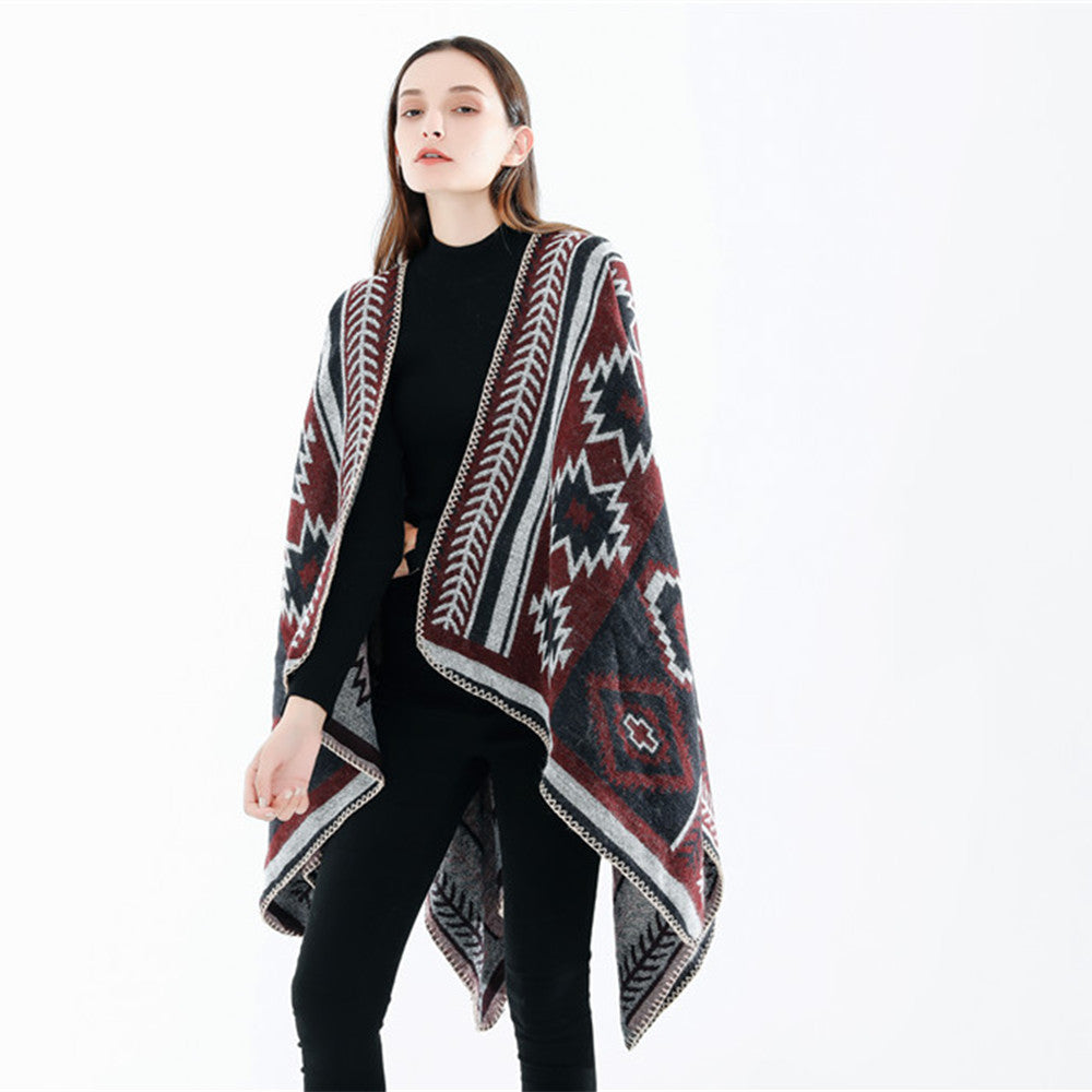 Damen Ethno‑Jacquard Ruana‑Poncho mit kastigem Oversize‑Fall und Zierkettelnaht Shop Nory