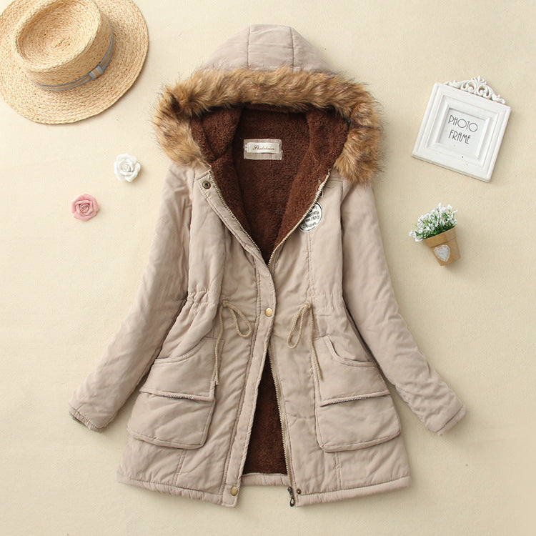 Damen taillierter Kapuzenparka mit Teddyfutter und Kunstfellbesatz Shop Nory