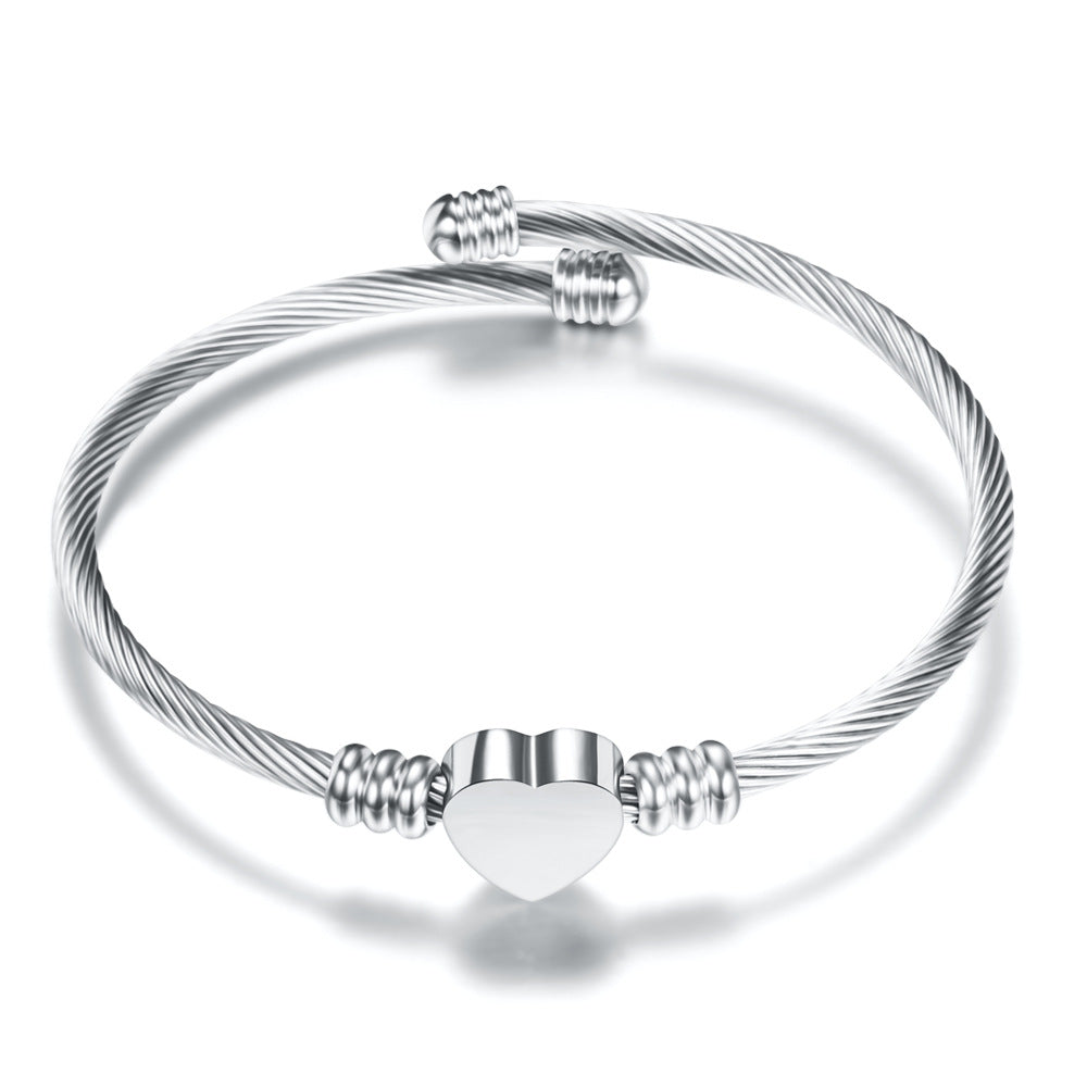 Damen Armreif mit Herz-Design und elegantem Drahtmuster Shop Nory