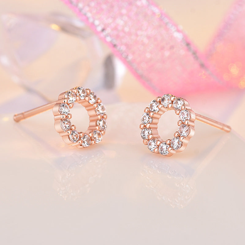 Damen Ohrstecker mit funkelndem Kristalldesign und eleganter Zirkonia-Verzierung Shop Nory