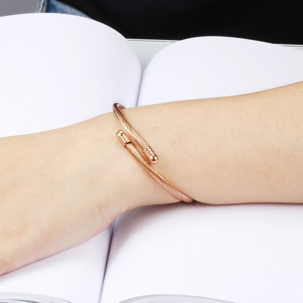Damen Armreif im eleganten, spiralförmigen Design Shop Nory
