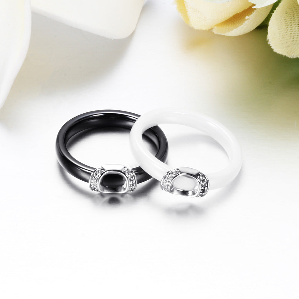 Damen Ring mit modernem, glattem Design und funkelndem Kristallbesatz Shop Nory