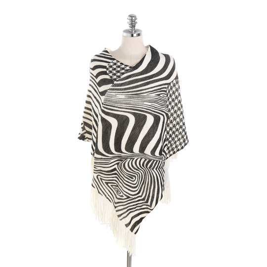 Damen Fransen-Poncho im Oversize mit grafischem Jacquard und asymmetrischem Zipfelsaum Shop Nory