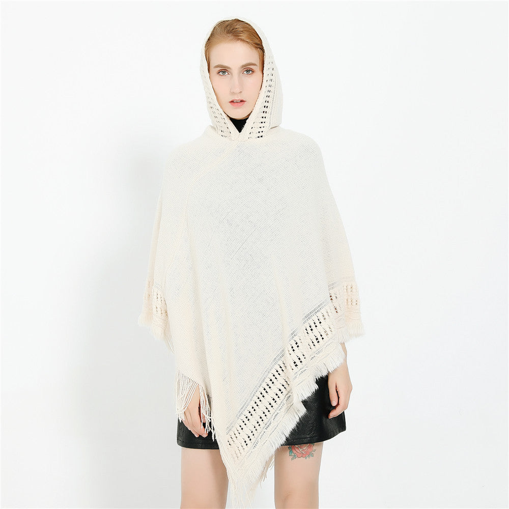 Damen Kapuzen-Poncho mit gehäkelter Bordüre und Fransensaum Shop Nory