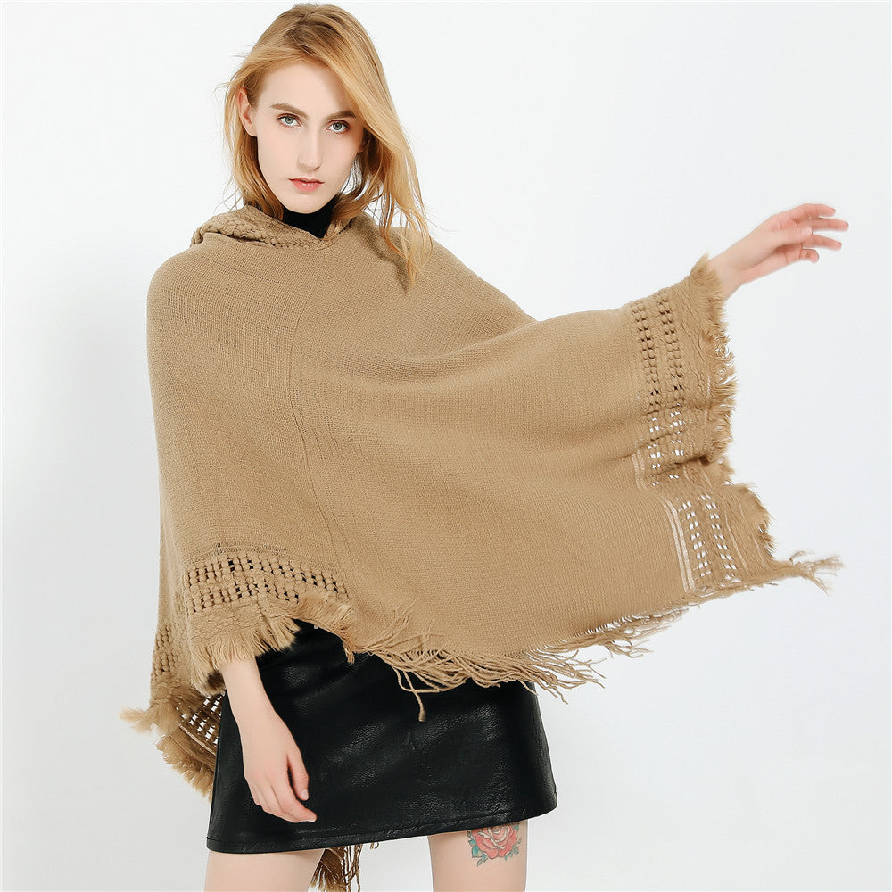 Damen Kapuzen-Poncho mit gehäkelter Bordüre und Fransensaum Shop Nory