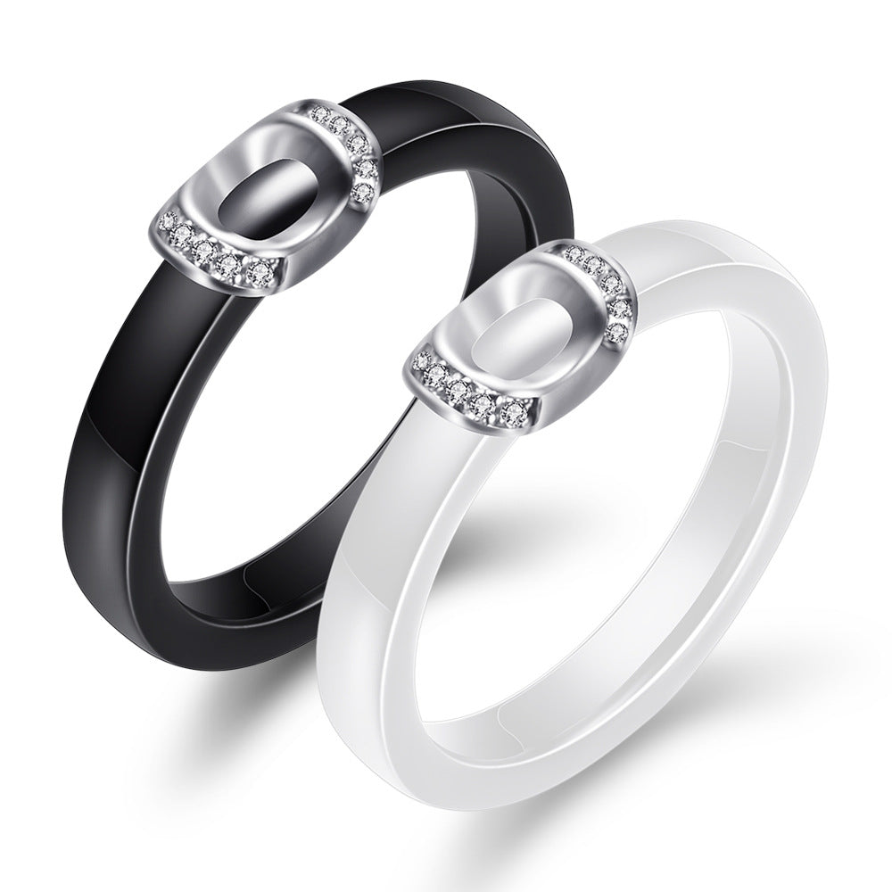 Damen Ring mit modernem, glattem Design und funkelndem Kristallbesatz Shop Nory