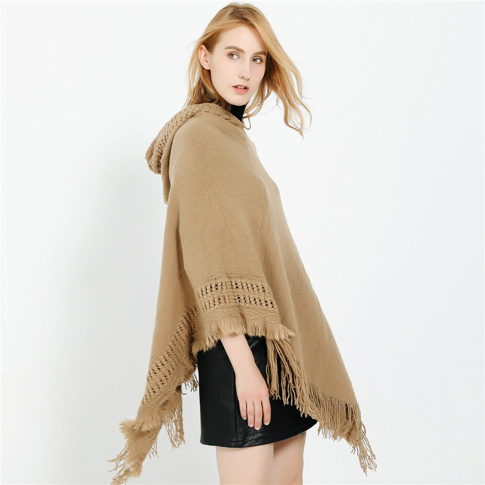 Damen Kapuzen-Poncho mit gehäkelter Bordüre und Fransensaum Shop Nory