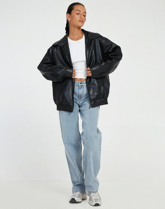 Damen-Lederjacke im weiten Schnitt