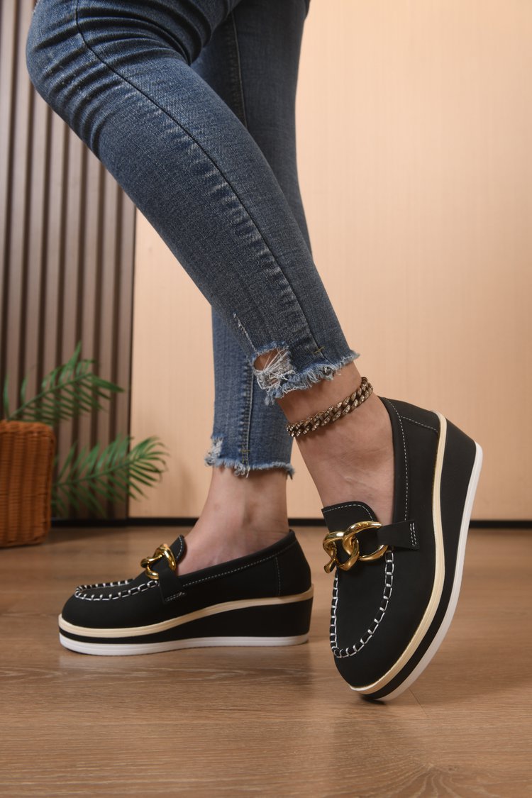 Orthopädische Slipper mit dicker Sohle und Ketten
