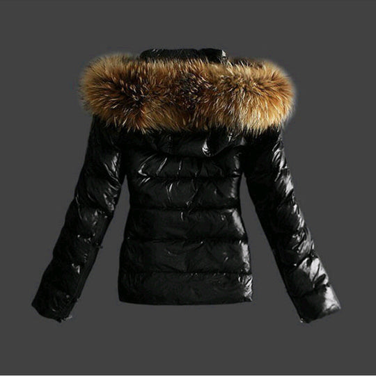 ShopNory | Jack mit Pelzkragen - stilvolle schwarze Damen Winterjacke