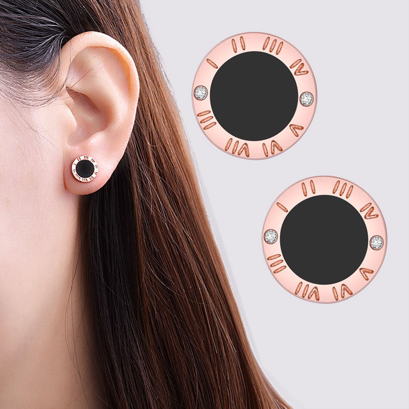 Damen Ohrstecker mit kunstvollem Design und funkelnden Akzenten Shop Nory