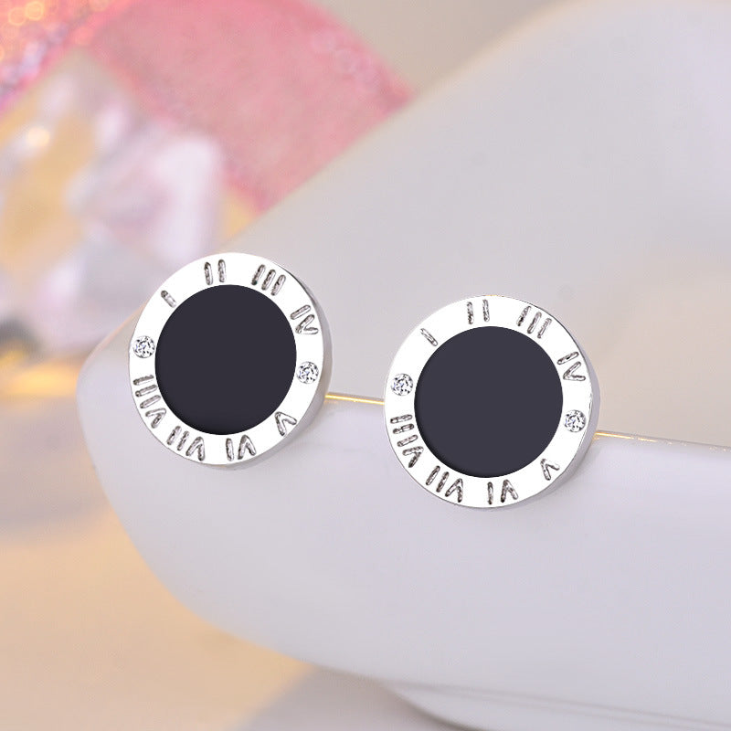 Damen Ohrstecker mit kunstvollem Design und funkelnden Akzenten Shop Nory