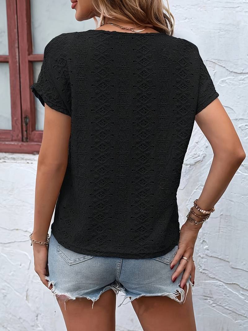 T-Shirt Mit Eingekerbtem Ausschnitt Und Lochstickerei