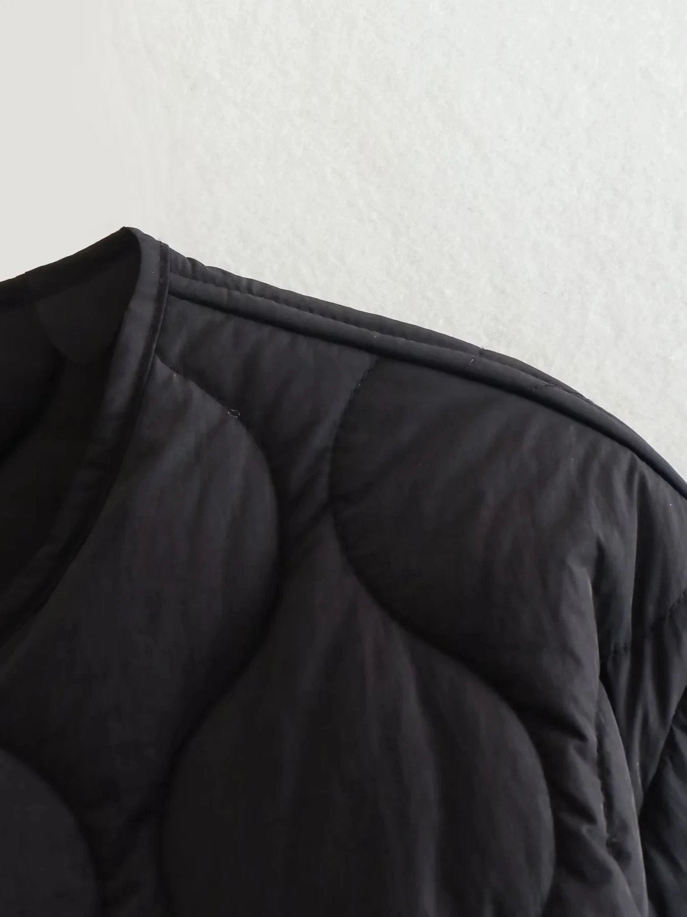 Gepolsterte Jacke Damen, Leichtes Übergröße Modell mit Taschen, Knopfverschluss