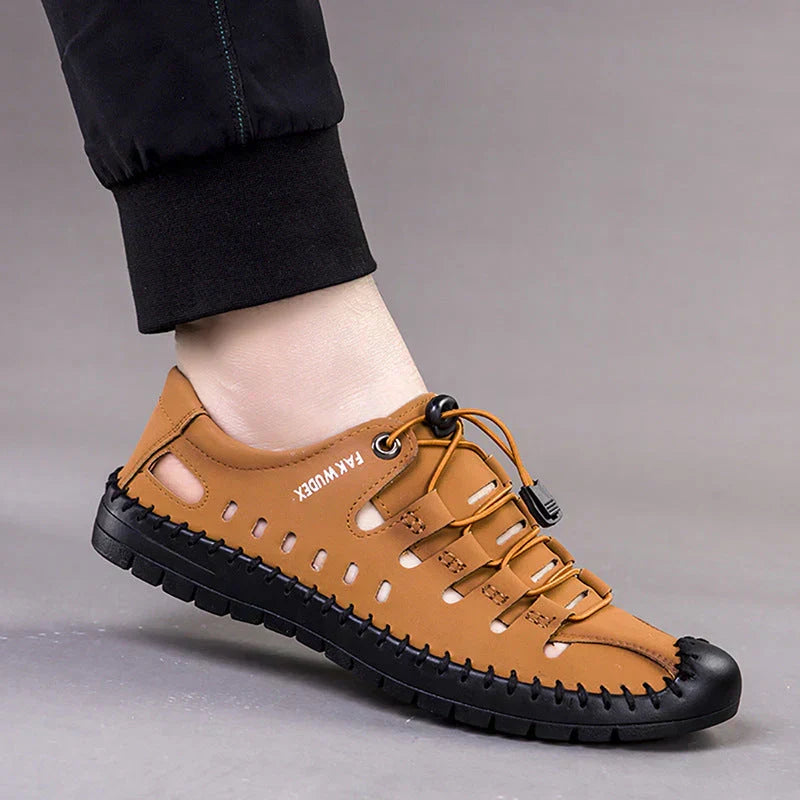 Outdoor Aviator Sandalen aus Leder mit gewickelter Zehe