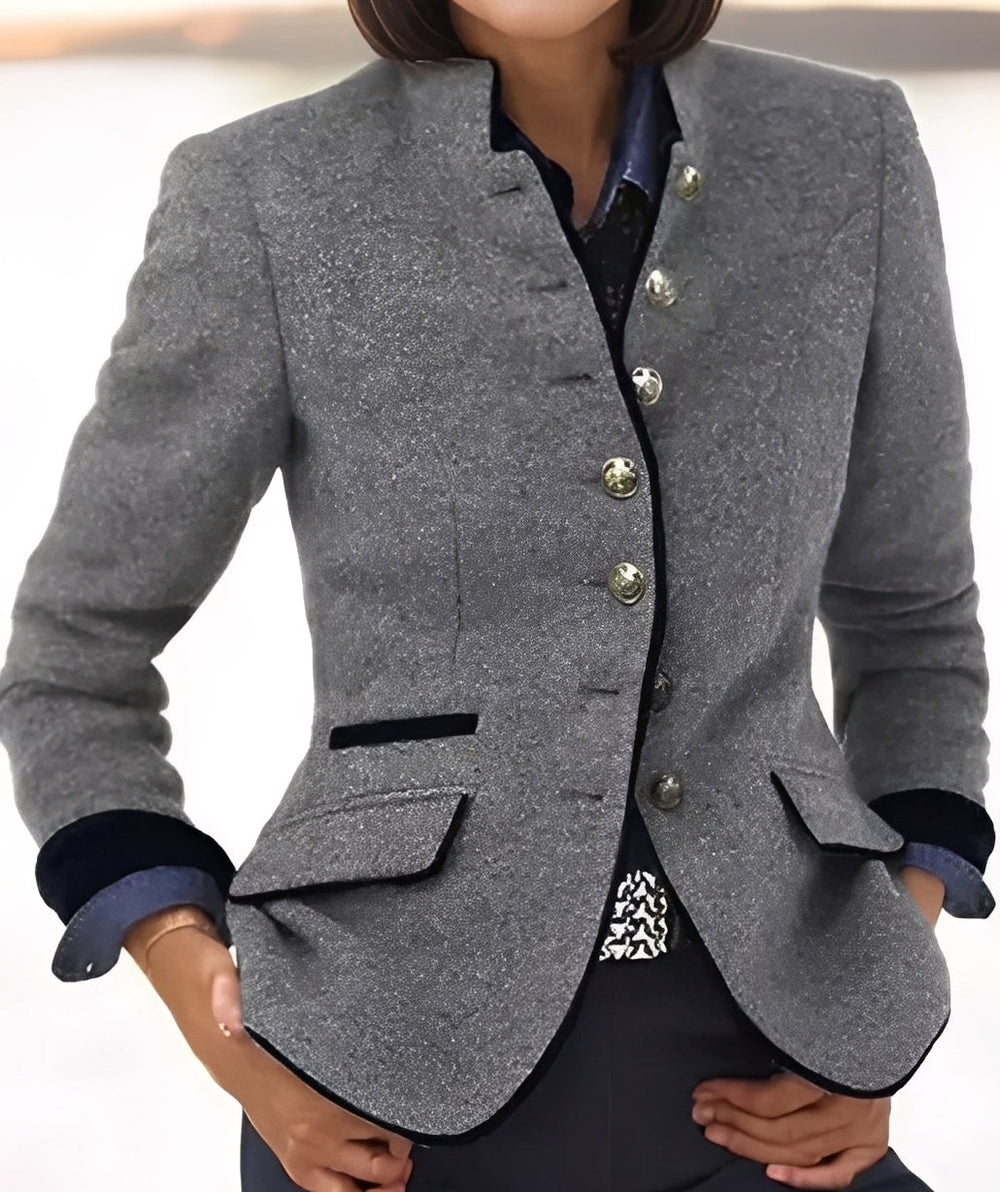 Moderne Damenjacke mit Taschen für den Alltag