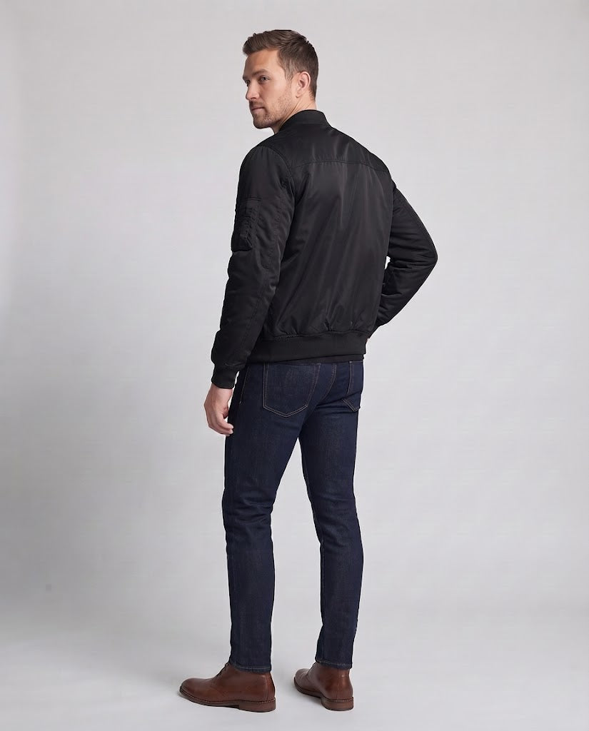 Herren technischer Nylon-Fliegerbomber mit wattierter Innenlage, Ärmeltasche und elastischen Rippbündchen Shop Nory