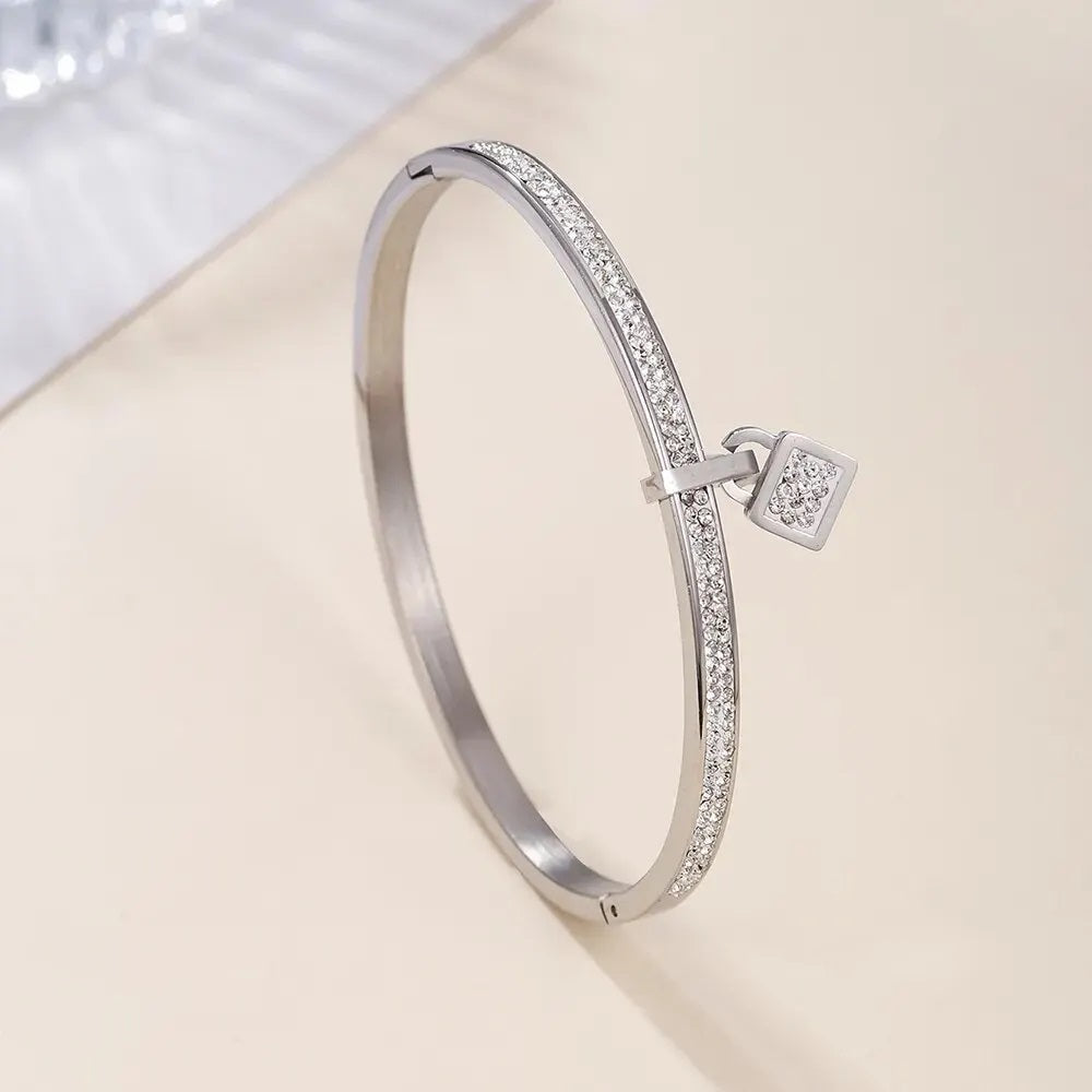 Damen Luxus Kristall Schloss Anhänger Titanstahl Armband Armreifen | Shop Nory