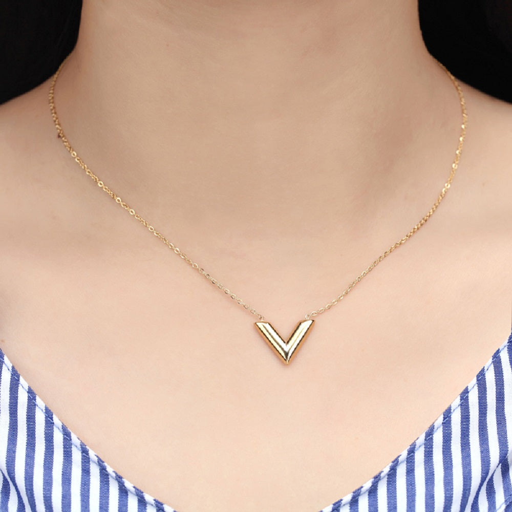Damen vergoldete Titanstahl V-Form Choker Link Kettenhalskette | Shop Nory
