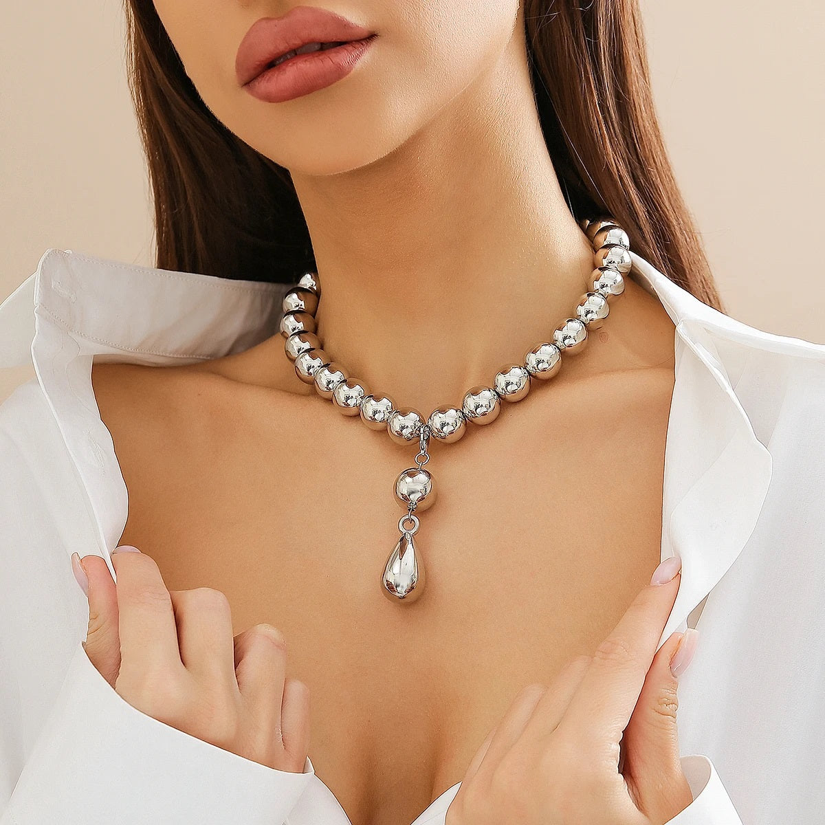 Damen Silber Runde Ball Perlen Tropfen Anhänger Chocker Halskette | Shop Nory