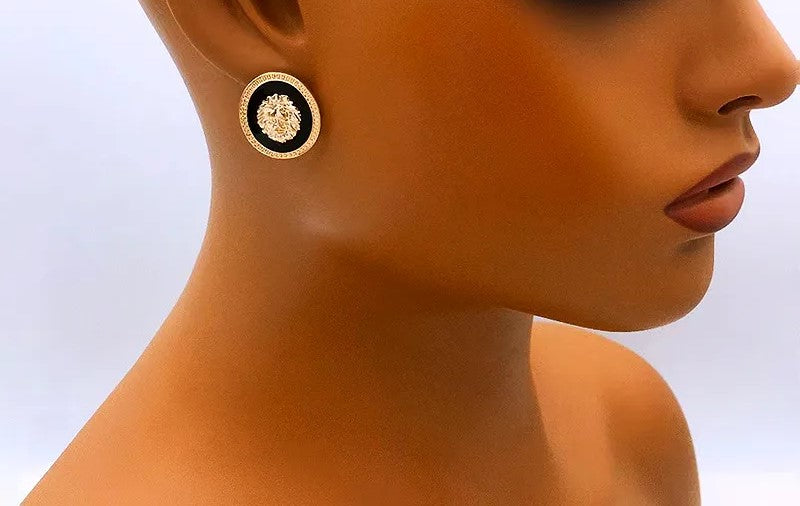 Damen 18K Gold Runde Kleine Löwenkopf Große Mauer Emaille Stecker Ohrringe | Shop Nory