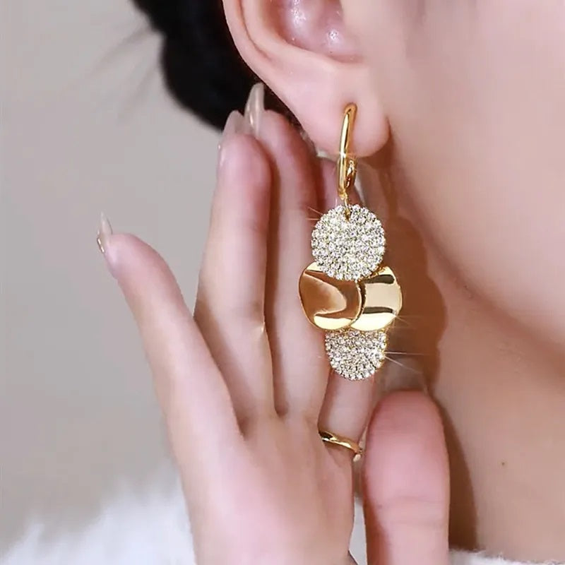 Damen vergoldete Überlagerung Kreise eingelegte Kristalle Hängehänger耳环 | Shop Nory