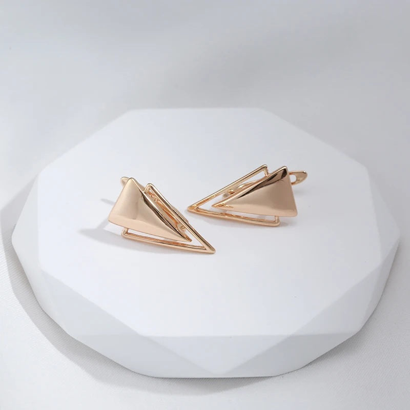 Damen 585 Roségold Minimalistische Geometrische Dreieck Einlage Clip Back Ohrringe | Shop Nory