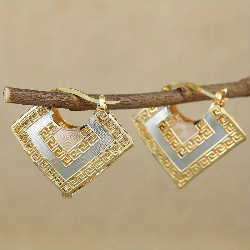 Damen Goldplattierte Zweifarbige Hohl-Ausschnitt Schicht Creolen | Shop Nory