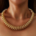 Damen Goldplattierte Breite Dreh Torque Kragen Mesh Kette Choker Halskette | Shop Nory