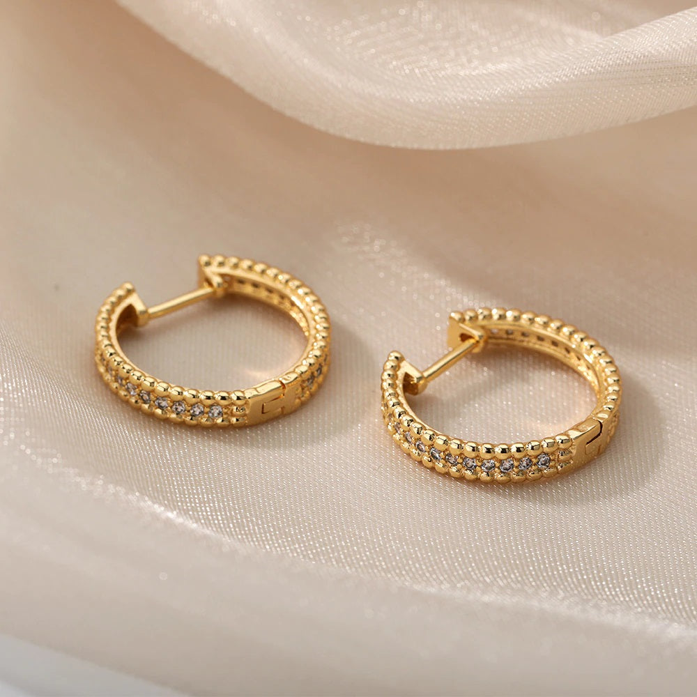Goldene Runde Mittlere Perlenbesatz Mittel Zircon Creolen Ohrringe für Frauen | Shop Nory