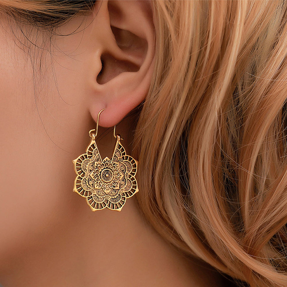 Damen Gold Vintage Tribal Messing Mandala Biene Blume Ausgeschnittene Haken Ohrringe | Shop Nory