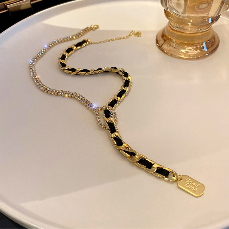 Damen Gold InterLink Schwarze Einlage Kette Kristall Tropfen Glücksanhänger Halskette | Shop Nory