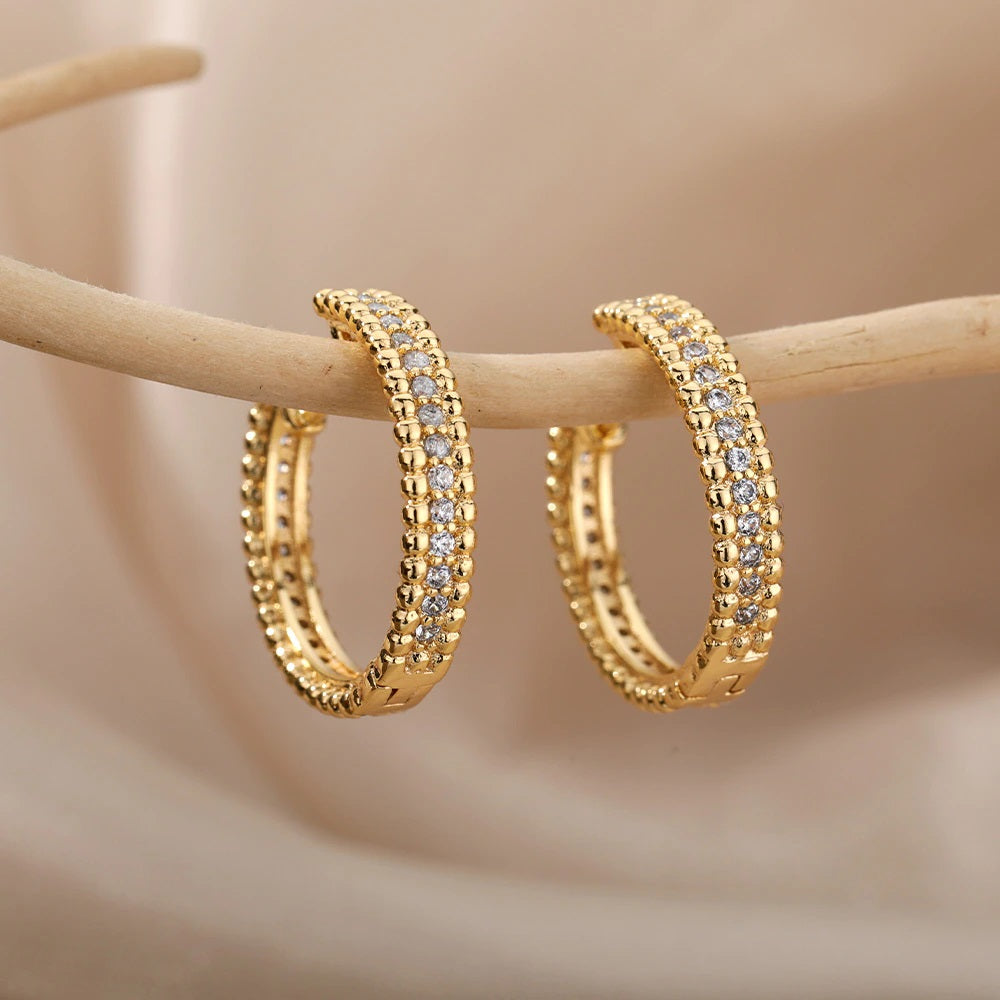 Goldene Runde Mittlere Perlenbesatz Mittel Zircon Creolen Ohrringe für Frauen | Shop Nory
