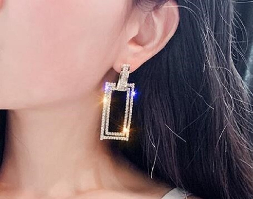 Damen Große Geometrische Rechteckige Kristall Anhänger Ohrringe | Shop Nory