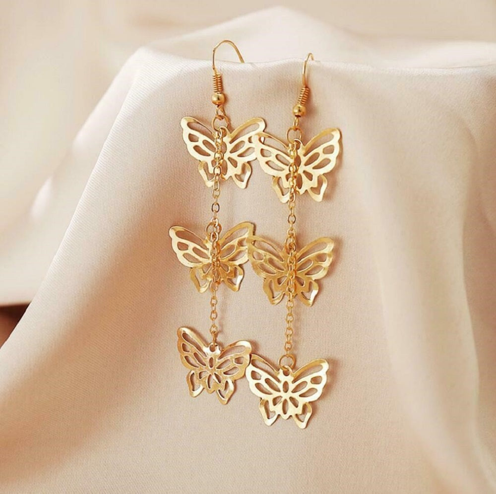 Goldene Schmetterling Geschichtete Haken Ohrringe | Shop Nory