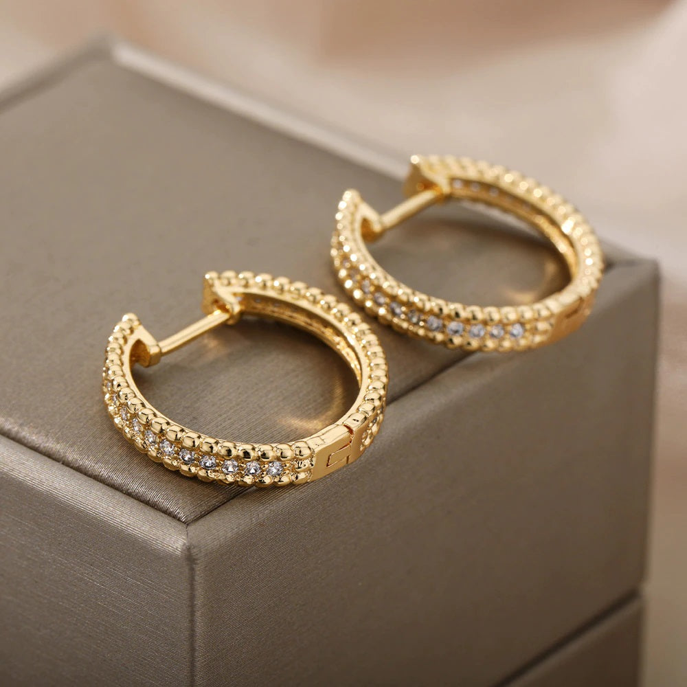 Goldene Runde Mittlere Perlenbesatz Mittel Zircon Creolen Ohrringe für Frauen | Shop Nory