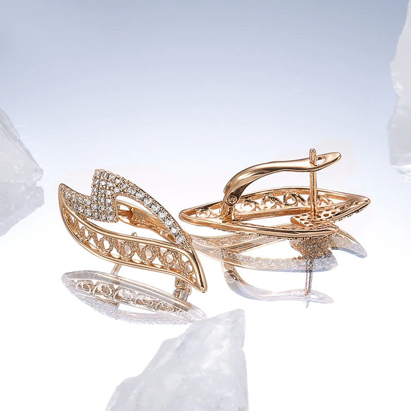 Damen Rose Gold Wavy Natural CZ Kristalle Ohrringe | Shop Nory