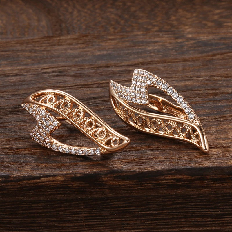 Damen Rose Gold Wavy Natural CZ Kristalle Ohrringe | Shop Nory