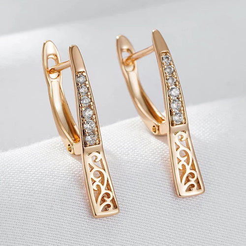 Damen 585 Roségold Y Form Ausschnitt Weiße Kristalle Klickverschluss Ohrringe | Shop Nory