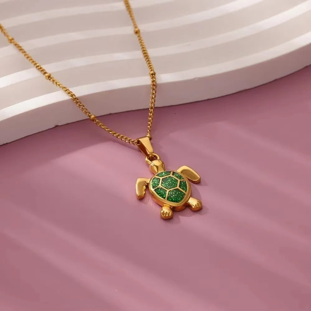Unisex vergoldete Opalstein süßer Edelstahl Schildkröte Anhänger Kettenhalskette | Shop Nory