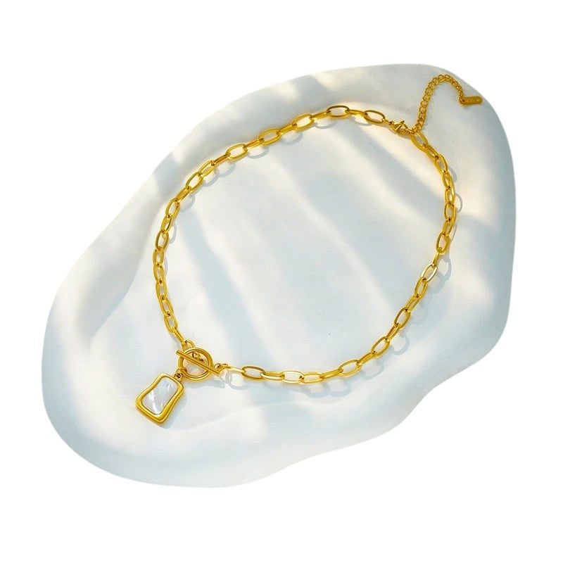 Damen Goldplattierte 316 Edelstahl Geometrische Quadratische Muschelanhänger Halskette | Shop Nory