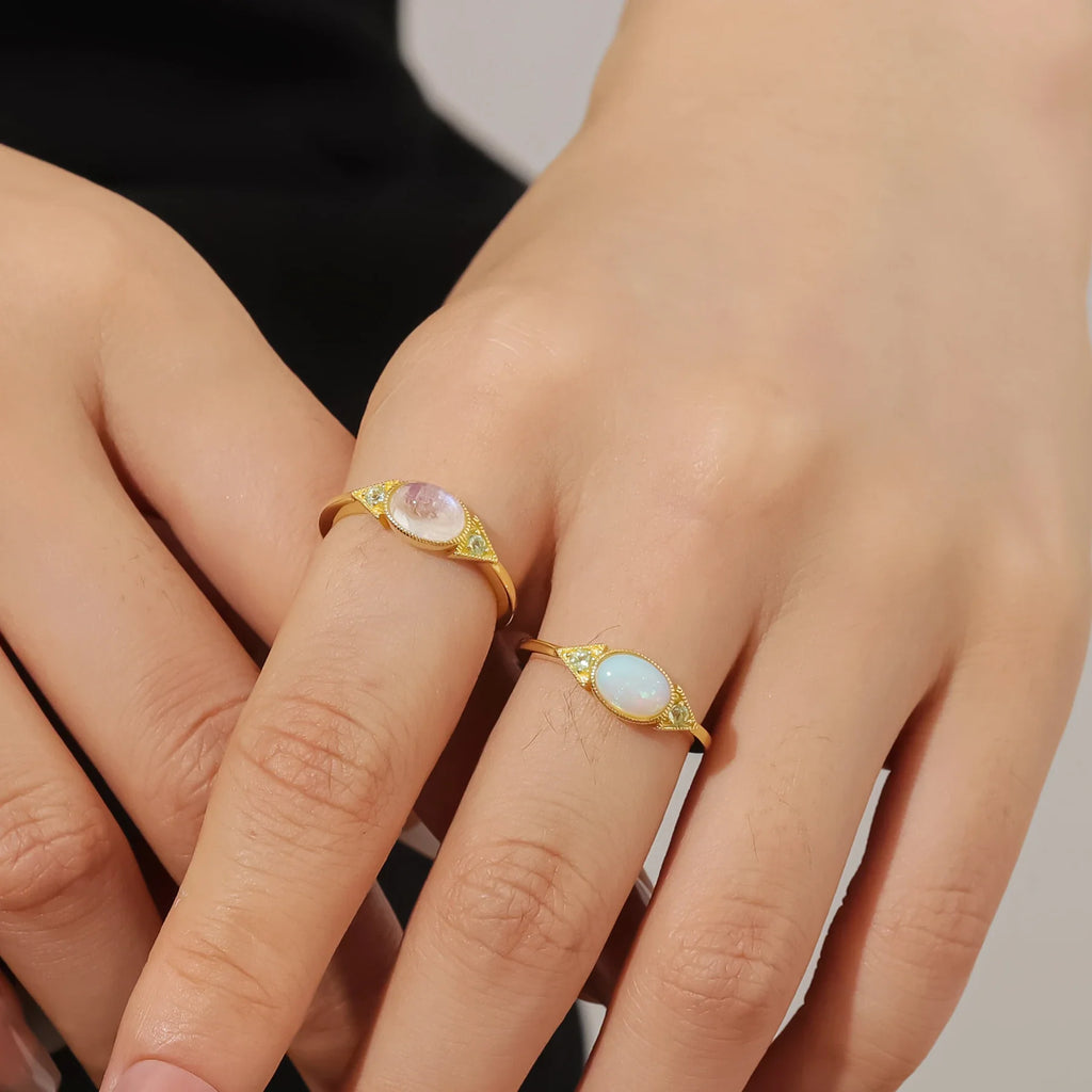Mondstein Stapelring mit grünem Peridot Art Deco | Shop Nory