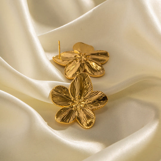 Blumenförmige Goldene Ohrringe | Shop Nory