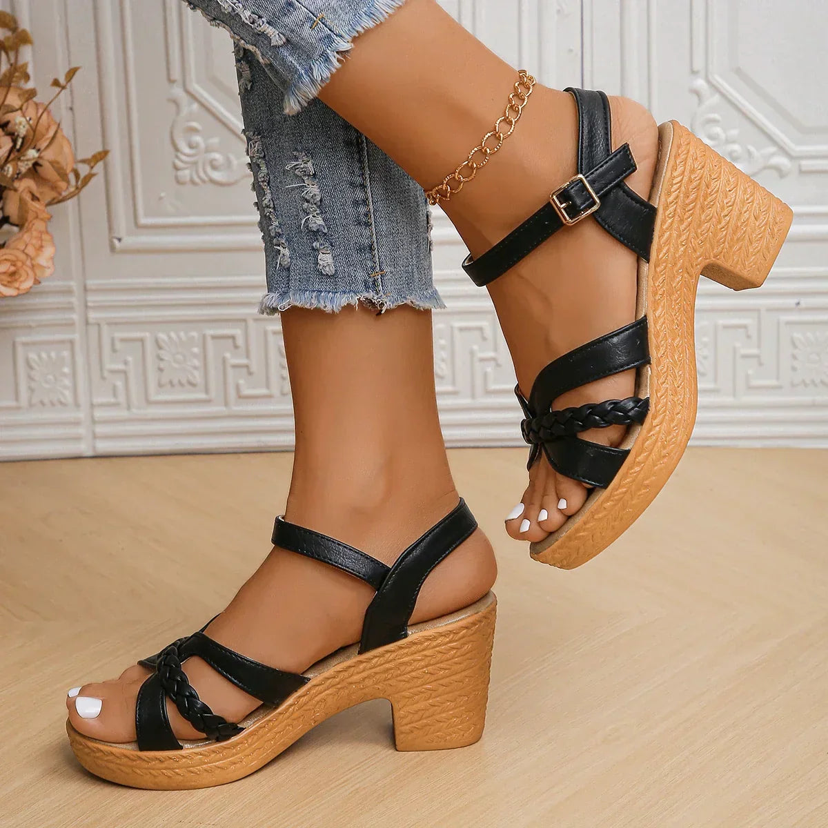 Plattform High-Heels-Sandalen mit Knöchelriemen