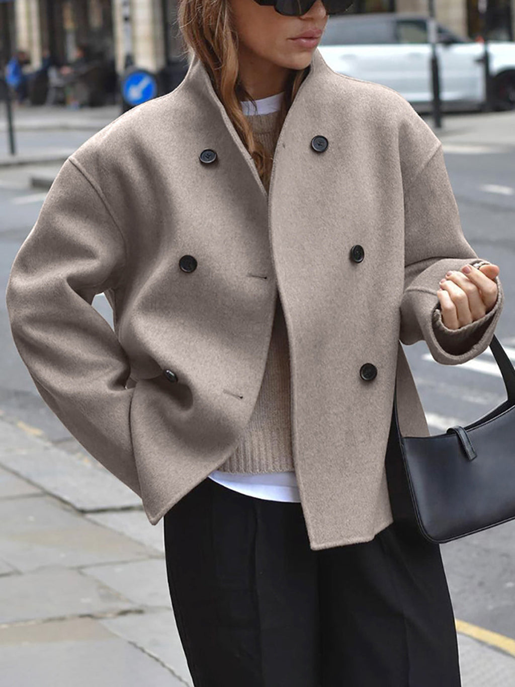 ShopNory | Damenjacke – Kurze Wolljacke in Beige mit Stehkragen & Knopfverschluss