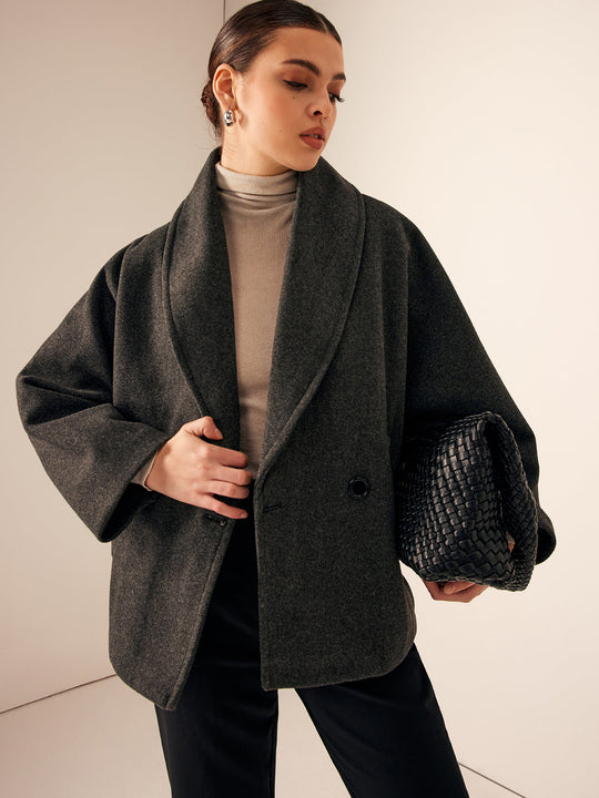 Damenmantel mit Schalkragen und Doppelknöpfen